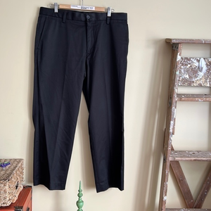 Dockers Men’s‎ Black cotton pants with front and back pockets 36